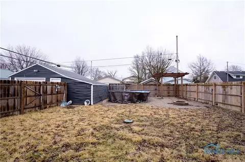 715 N Walnut St, Paulding, OH 45879 photo 7
