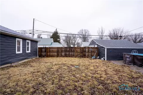 715 N Walnut St, Paulding, OH 45879 photo 8