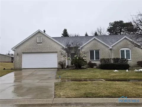 4307 S Watercrest Dr, Toledo, OH 43614