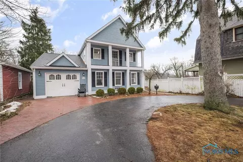 113 S River Rd, Waterville, OH 43566
