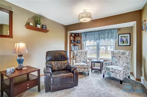 113 Guy St, Walbridge, OH 43465 photo 9