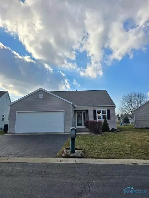 1339 Countryside Dr #8, Findlay, OH 45840
