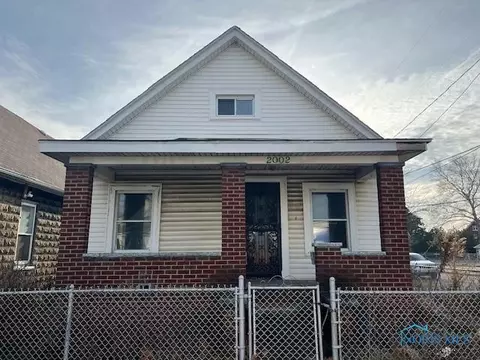 2002 Bakewell St, Toledo, OH 43605