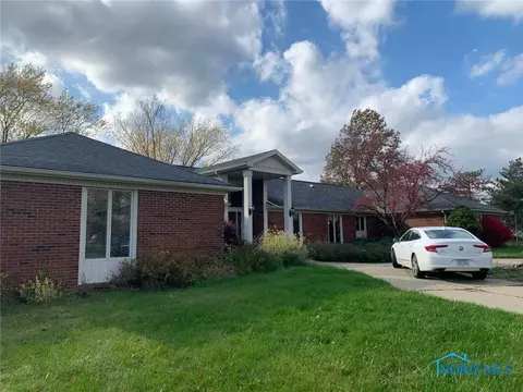 115 Pine Ln, Bryan, OH 43506