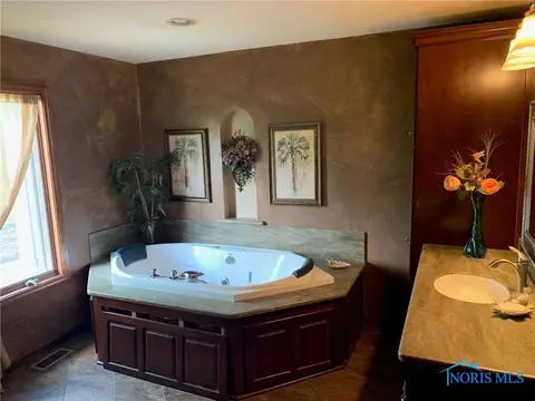 115 Pine Ln, Bryan, OH 43506 photo 17