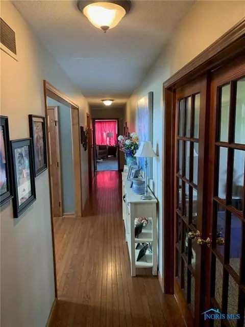 115 Pine Ln, Bryan, OH 43506 photo 3