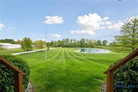 8780 Cedar Point Rd, Oregon, OH 43616 photo 6