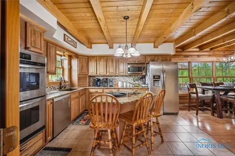 8780 Cedar Point Rd, Oregon, OH 43616 photo 14