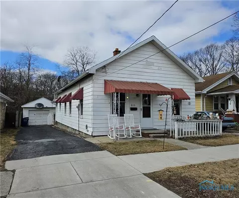 810 National Ave, Toledo, OH 43609