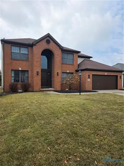 530 Harrison Rd, Perrysburg, OH 43551