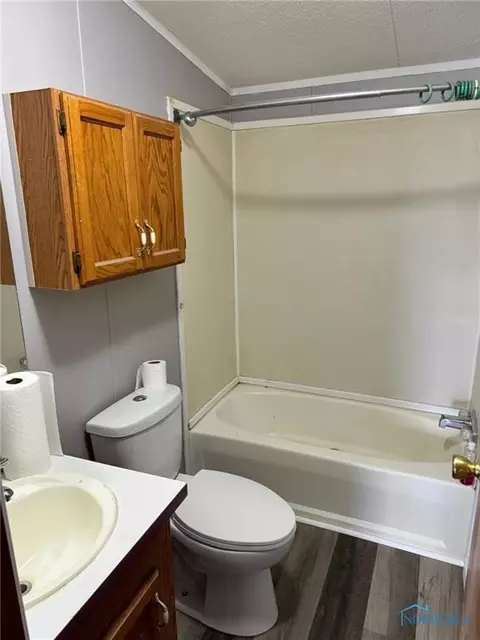 205 E Short St, Stryker, OH 43557 photo 9