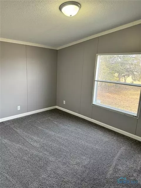 205 E Short St, Stryker, OH 43557 photo 7