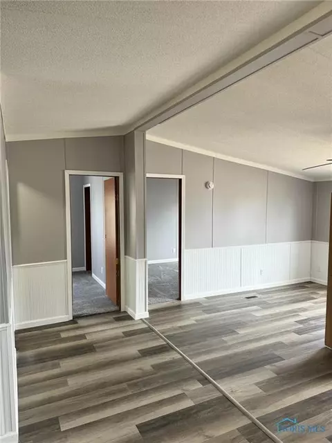 205 E Short St, Stryker, OH 43557 photo 2