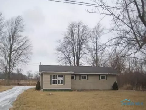 7485 W Carlton Ave, Port Clinton, OH 43452