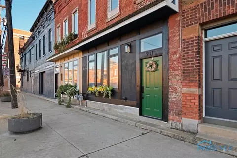 911 Washington St, Toledo, OH 43604
