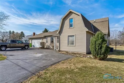1721 N Union St, Fostoria, OH 44830