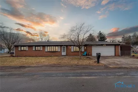 1623 Brim Dr, Toledo, OH 43612