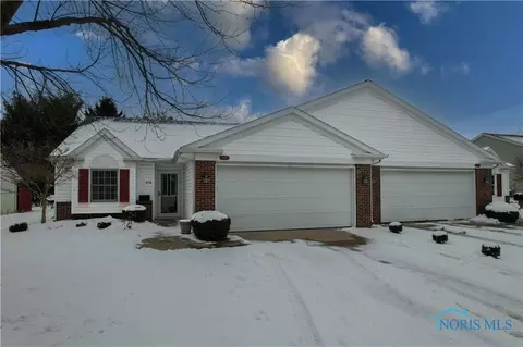 4116 Huntfield Dr, Sandusky, OH 44870