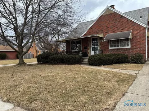 4554 Devonshire Rd, Toledo, OH 43614