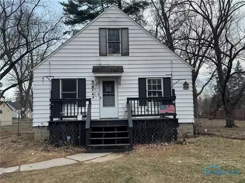 5743 Fryer Ave, Toledo, OH 43615