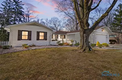 5715 Sun Valley Blvd, Sylvania, OH 43560