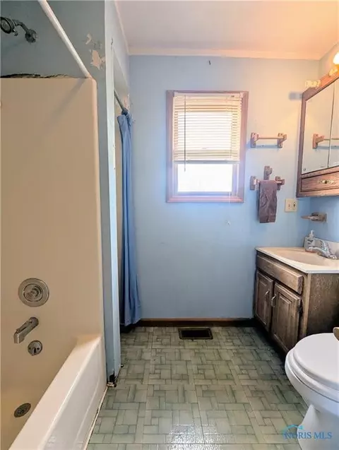 134 S Bell St, Bradner, OH 43406 photo 26