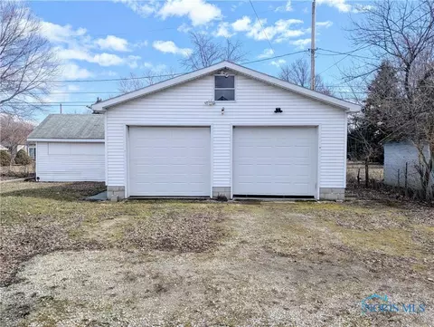 134 S Bell St, Bradner, OH 43406 photo 3