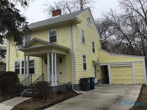 2773 Inwood Dr, Toledo, OH 43606