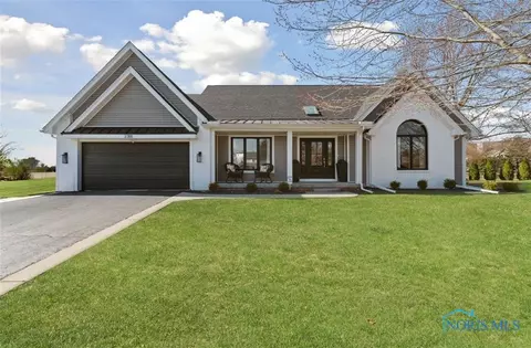 2318 Mill Race Ct, Holland, OH 43528