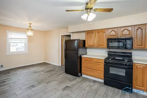 104 Ardsley, Walbridge, OH 43465 photo 13