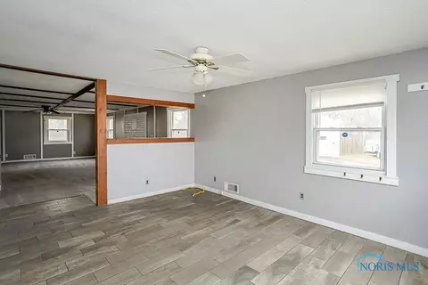 104 Ardsley, Walbridge, OH 43465 photo 4