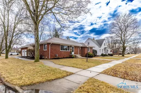 1174 Elco Ave, Maumee, OH 43537
