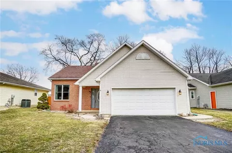 1645 Parkside Pl, Findlay, OH 45840