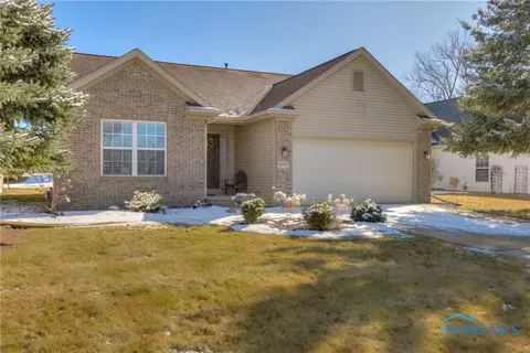 4955 Lake Breeze Ln, Maumee, OH 43537