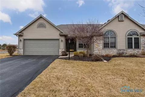 14540 Olde Trail Dr, Perrysburg, OH 43551