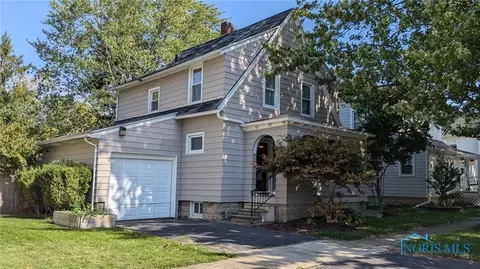 1226 South St, Fremont, OH 43420