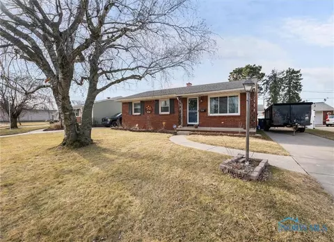 2216 Rosemar Rd, Toledo, OH 43611