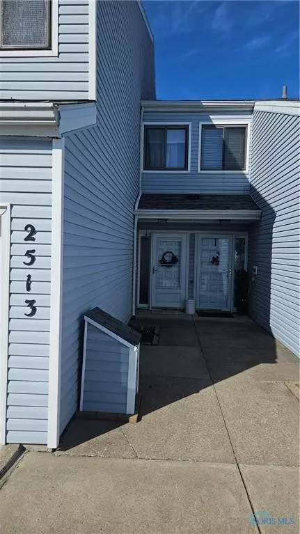 2513 W Village Dr #2513, Toledo, OH 43614