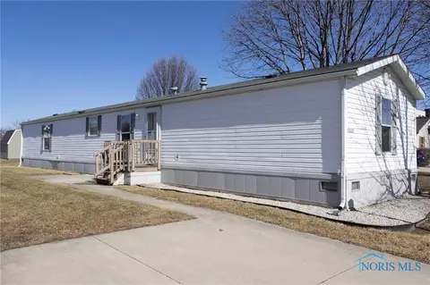 14900 County Road H #66, Wauseon, OH 43567