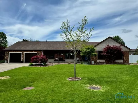 1102 Crestview Ave, Bryan, OH 43506