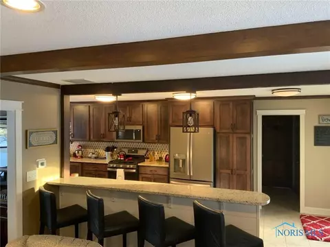 1102 Crestview Ave, Bryan, OH 43506 photo 6