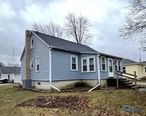 216 N Center St, Wayne, OH 43466 photo 2