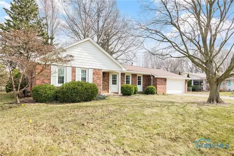 1308 Clark St, Bowling Green, OH 43402