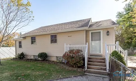 5239 Rowland Rd, Toledo, OH 43613