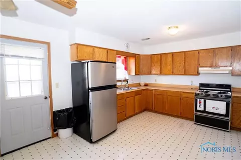 210 N Maple St, Payne, OH 45880 photo 15