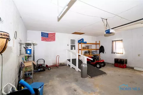 210 N Maple St, Payne, OH 45880 photo 6