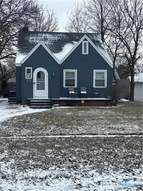 704 Secor Rd, Toledo, OH 43607