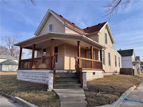 2402 Walnut St, Toledo, OH 43608