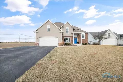 26229 Windy Trace Dr, Perrysburg, OH 43551