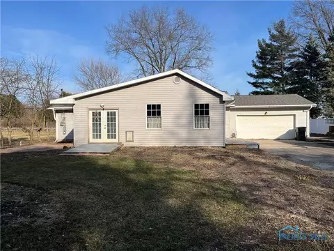 10821 S Dixie Hwy, Portage, OH 43451